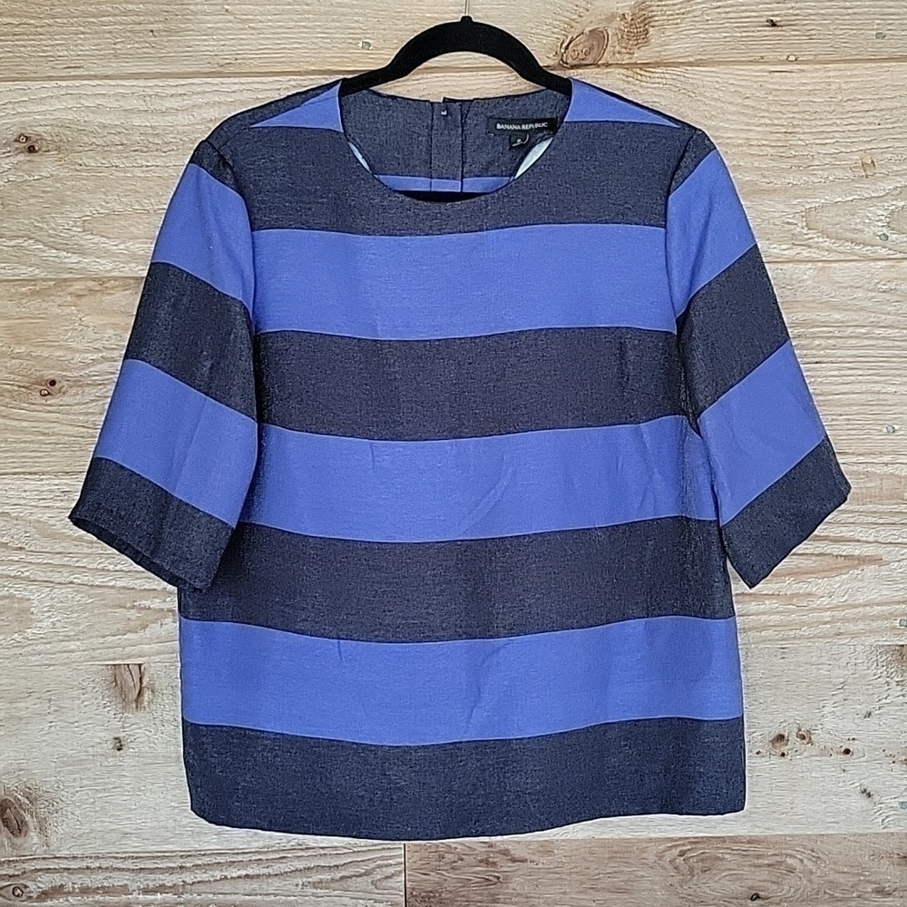 Banana Republic Size Small Blue and Black Slight Shimmer Elbow Sleeve Blouse